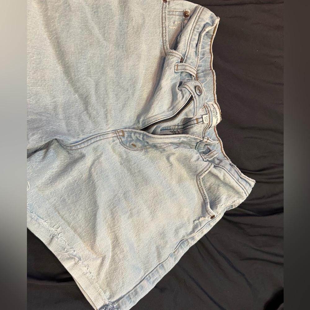 Abercrombie the dad short high rise curve love shorts